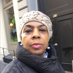 Meet your Posher, Helen